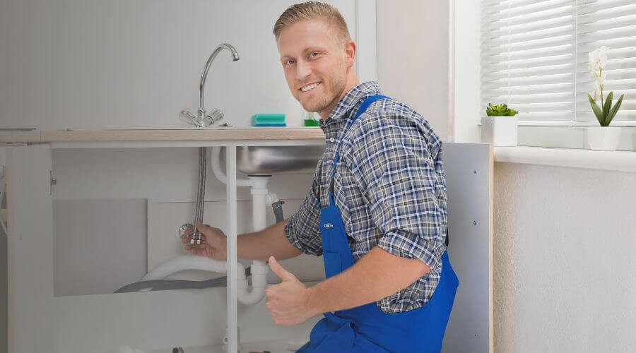 Expert burst pipe repair services in Auburn, KS